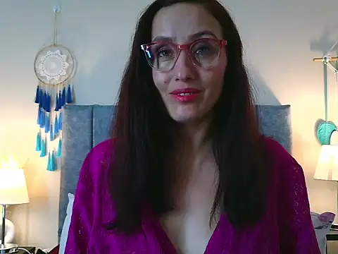 IberianMoonMK's Live XXX Chat