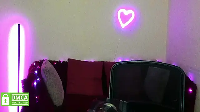 Alicia_love00 élő XXX-chatje