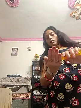 ISHANI-SINGH 现场XXX聊天