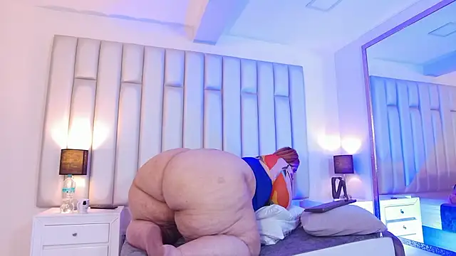 aandreaperez's Live XXX Chat