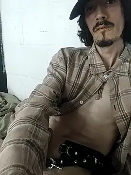 XXX chat uživo modela sk8-boy