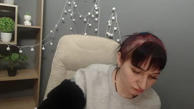 NinaFlawlees' Webcam Show