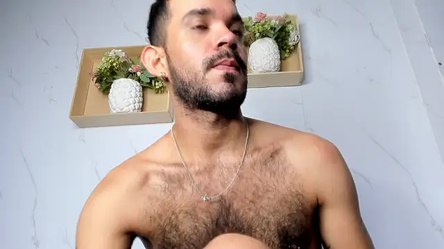 Chatroom XXX en direct de EthanGrey