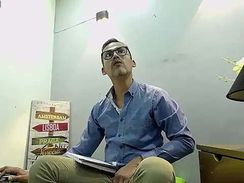 Oswalldo__'s Webcam Show