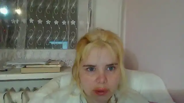 HornyElena's Live XXX Chat