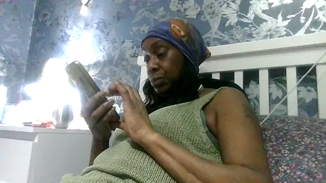 Ebony-SultryX's Live XXX Chat