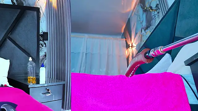 Chatroom XXX en direct de NathaxaLeans