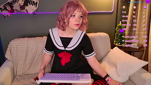 Waifu_Ketrin élő XXX-chatje