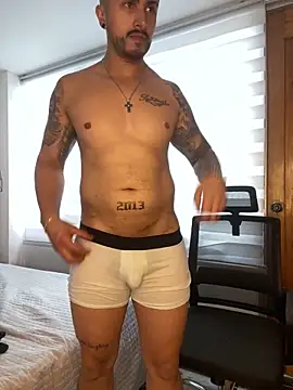 Chat XXX en directo de ALEXXX_KING