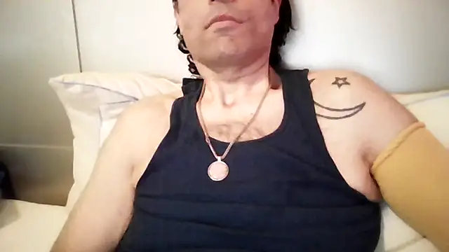 StuntingSpunMarine69 Show in webcam