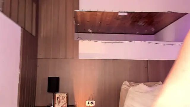 Chatroom XXX en direct de Violet_carson