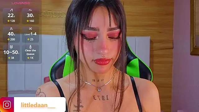 Chatroom XXX en direct de Abril_Velvet_a_