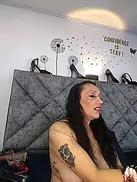 Chatroom XXX en direct de Shantey_Laurent