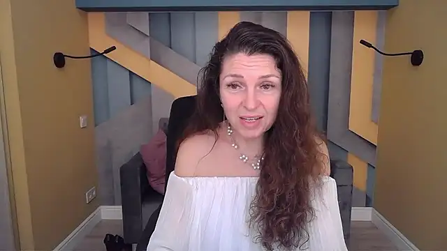 EllaLong Adlı Modelin Canlı XXX Sohbeti