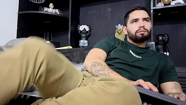 Chatroom XXX en direct de matteosantos