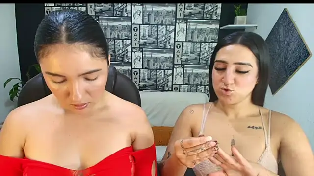 Isa_And_Natasha Adlı Modelin Canlı XXX Sohbeti