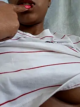 Cataleya_ja Adlı Modelin Canlı XXX Sohbeti