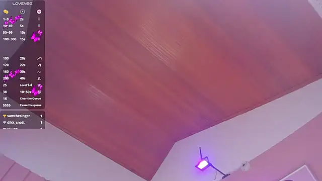 Živý XXX chat elodie_walker