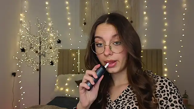 Pokazy przed kamerką – Real_cutie1