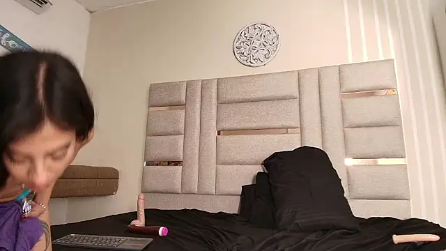 Czat XXX na żywo – LittlePeach_