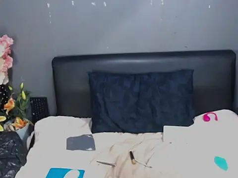 Вебкам-шоу Ebonyteen18