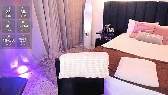 nattashaa7 élő XXX-chatje