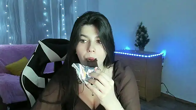 دردشة KisaModel الجنسية المباشرة