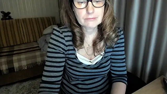 lauraoven Live XXX Chat