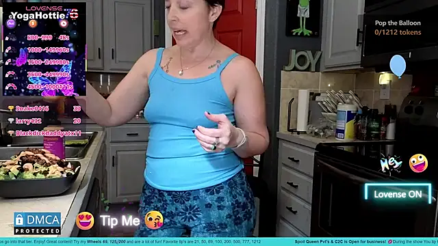 Chat XXX en directo de YogaHottie76