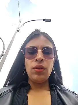 Astrid-- Show in webcam