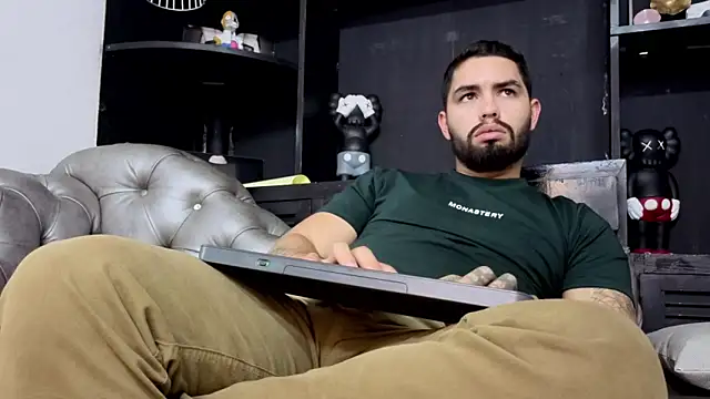 Chat +18 de matteosantos ao vivo