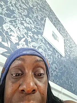 Ebony-SultryX élő XXX-chatje