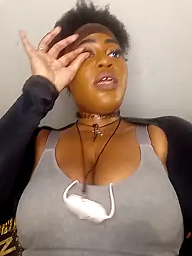 AmazonianMistress Chat XXX live