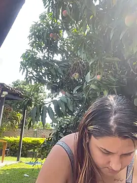 saray_gomez22's Live XXX Chat