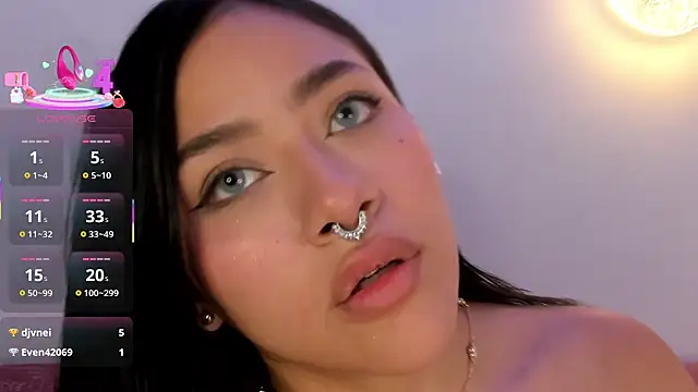 nicolle_pierce Chat XXX live