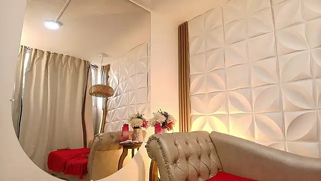 Chat +18 de Lily_rousee_ ao vivo