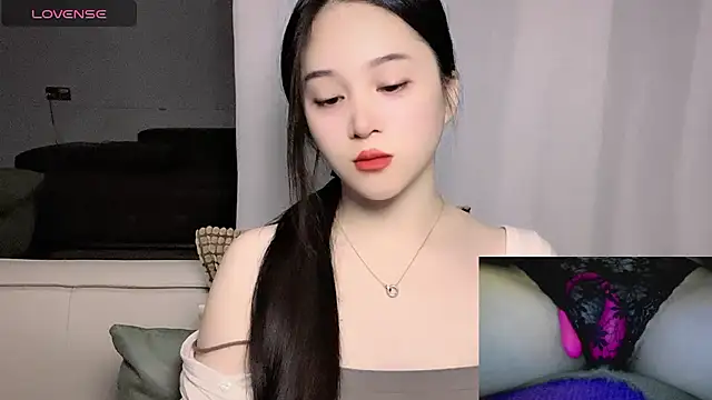 woaiqinqin Chat XXX live