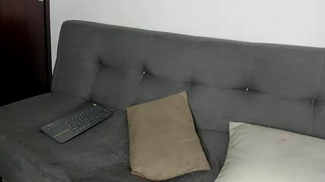 cirosky_elchicopolla's Live XXX Chat