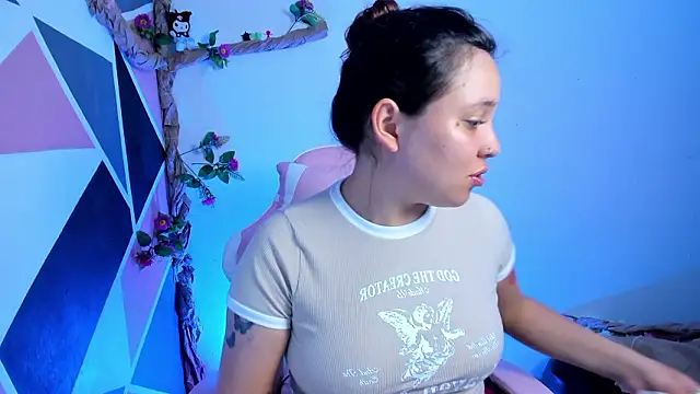 little_emma0: онлайн-секс-чат