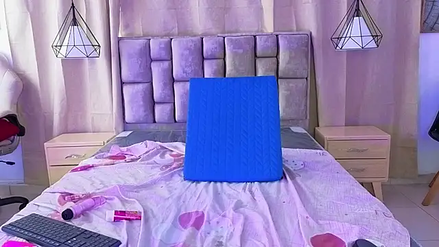 scarlettjohnson_'s Live XXX Chat