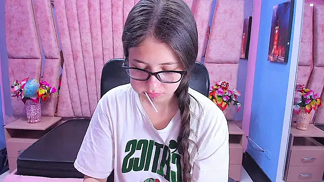 Chat XXX Live sarah_sweett_