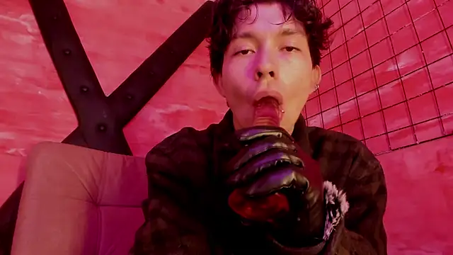 Czat XXX na żywo – Eliot_X