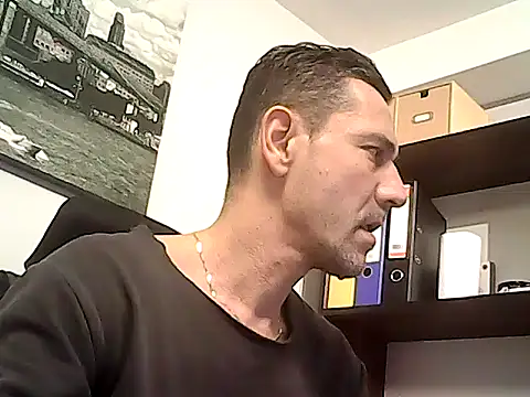 mastercharisma35's Live XXX Chat