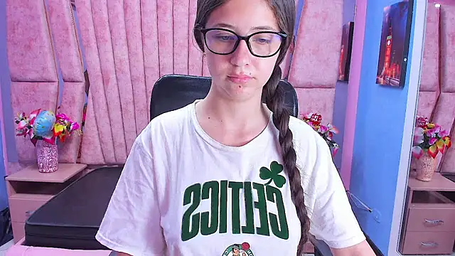 แชท XXX สดของ sarah_sweett_