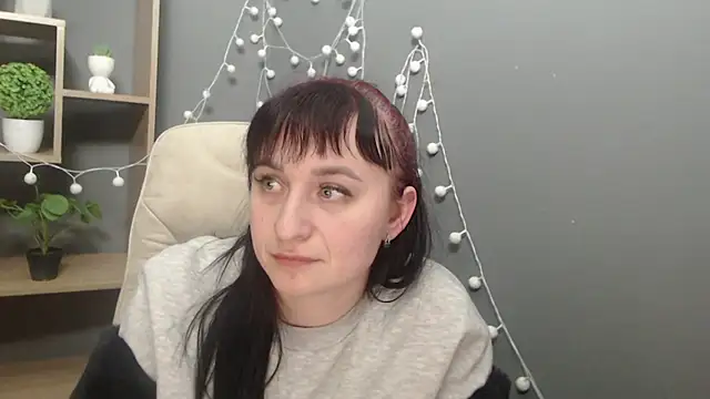 NinaFlawlees Chat XXX live