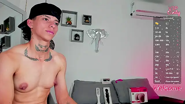 AmberAdams_ élő XXX-chatje