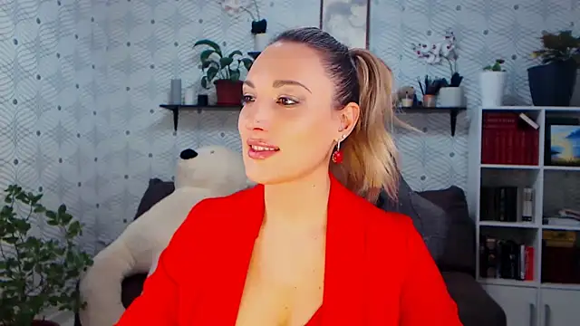 MillaXQueen's Live XXX Chat