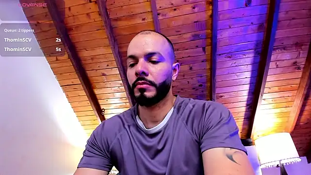 Tom_Bailey: απευθείας συνομιλία ΧΧΧ