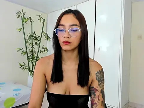 ASIAM_BRUNET's Live XXX Chat