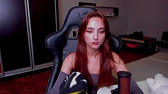 SilverDream's Live XXX Chat